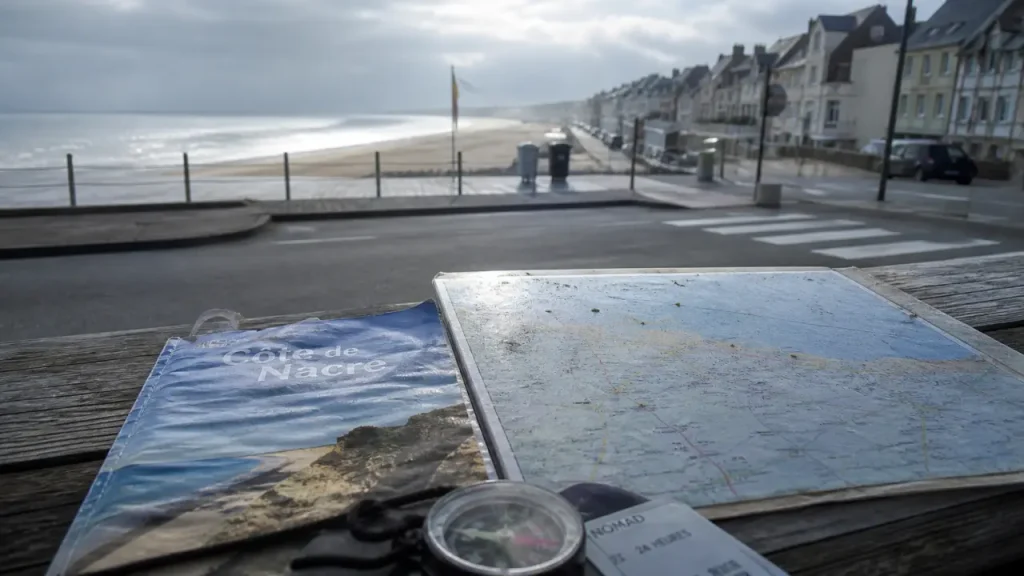 Courseulles-sur-mer : carte et guide Côte de Nacre sur la plage