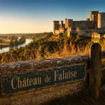 Châteaux à visiter en Normandie : Château de Falaise au coucher du soleil