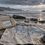 Visiter les plages du debarquement normandie : carte Omaha Beach et Arromanches, mer grise